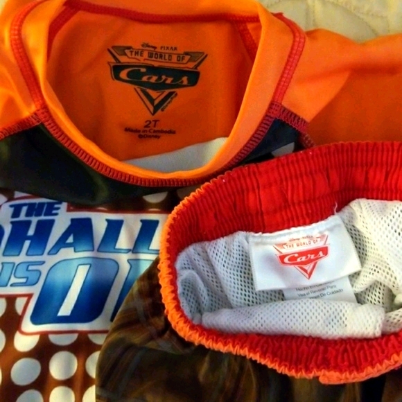 Disney/Pixar The world of Cars Swimming set - Picture 3 of 3